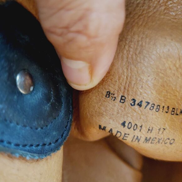 Frye Melissa Button Boots In Black Size 8.5B - Picture 9 of 10